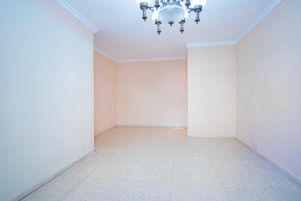 Imagen 3 de Entreplanta junto avenida de MIraflores