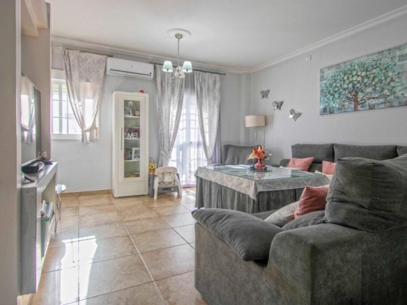 junto Plaza Jose María de Los Santos!!!