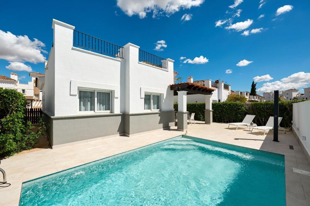 Imagen 3 de ? Villa independiente a estrenar con piscina privada en La Torre Golf Resort (Torre Pacheco) Imagen 3 de ? Villa independiente a estrenar con piscina privada en La Torre Golf Resort (Torre Pacheco)