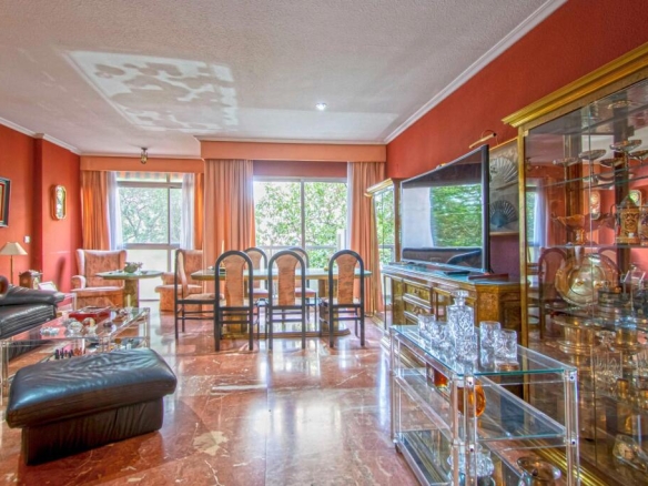 Imagen 3 de Espectacular vivienda en El Porvenir con plaza de garaje!!