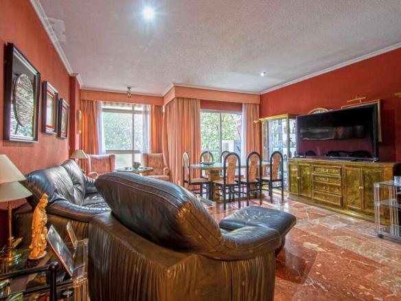 Imagen 4 de Espectacular vivienda en El Porvenir con plaza de garaje!!