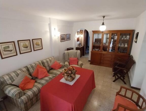 Imagen 1 de OPORTUNIDAD EN ESTEPONA – PISO DE 3 DORMITORIOS CON TERRAZA