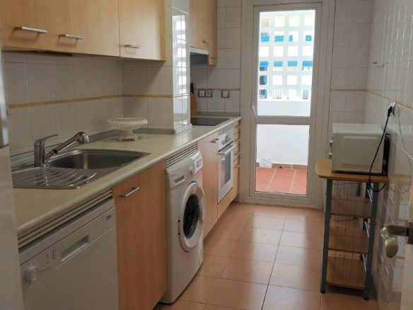 APARTAMENTO EN ALQUILER CON PLAZA DE GARAJE