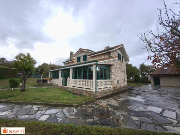 Imagen 2 de Residencia de piedra en las Terrazas del Ribeiro.