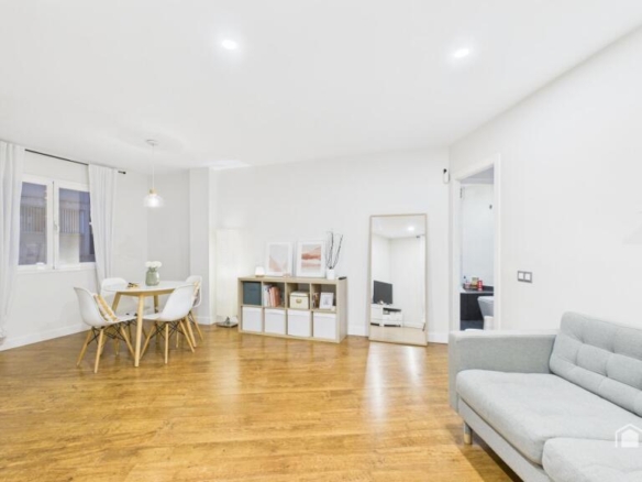 Imagen 1 de EN VENTA – Apartamento renovado y céntrico