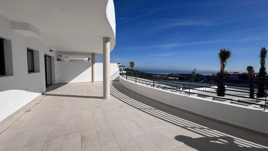 JARDINES y VISTAS AL MAR