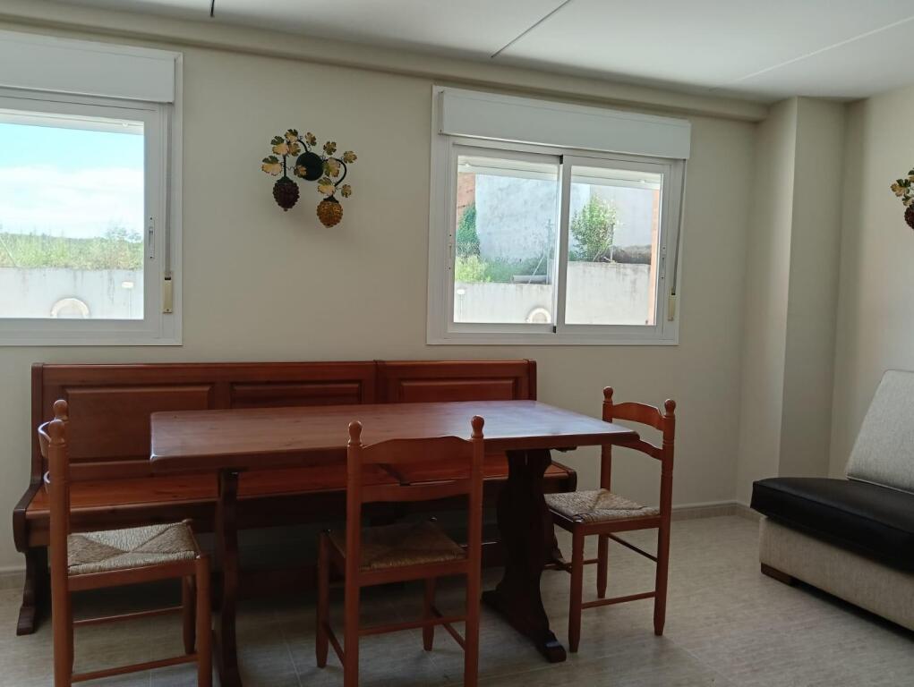 Imagen 2 de Oportunidad Única en Villamediana de Iregua: Planta Baja con Acceso a Urbanización y Piscina