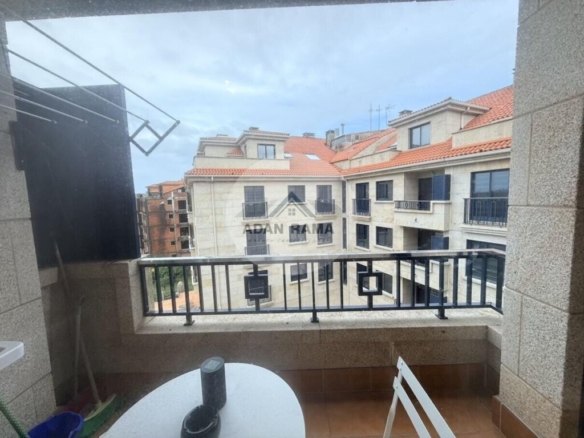 Imagen 2 de Venta de piso en Sanxenxo
