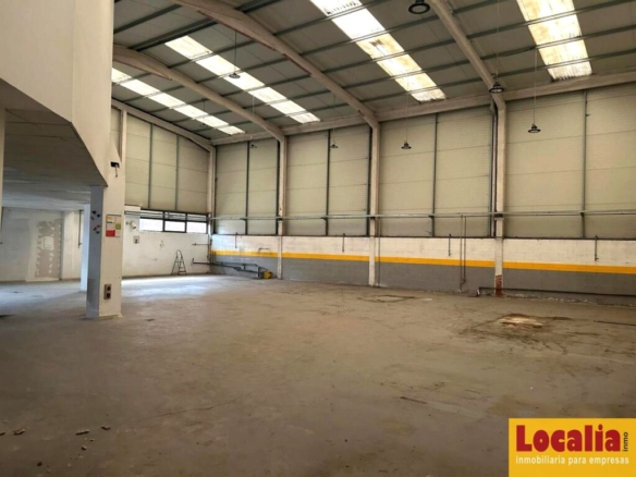 Imagen 2 de Impresionante Nave Industrial en Nueva Montaña