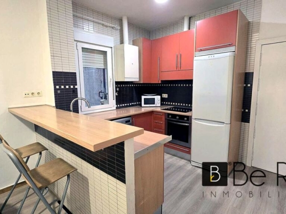 Imagen 3 de ALQUILER DE ESTUDIO DE DOS NIVELES EN MALASAÑA (MADRID).