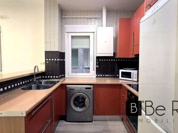 Imagen 4 de ALQUILER DE ESTUDIO DE DOS NIVELES EN MALASAÑA (MADRID).