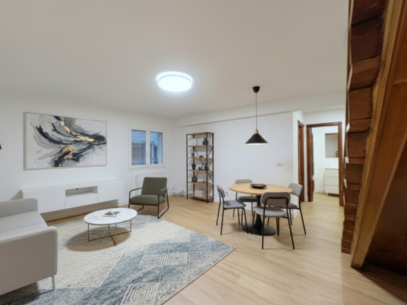 Imagen 1 de Dúplex en Venta en Madrid Madrid MORATALAZ