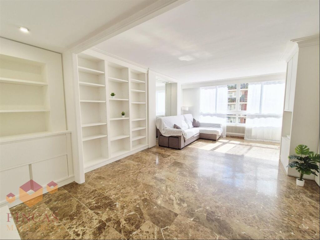 Imagen 2 de Piso en Venta en Palma De Mallorca Baleares LAS AVENIDAS Imagen 2 de Piso en Venta en Palma De Mallorca Baleares LAS AVENIDAS