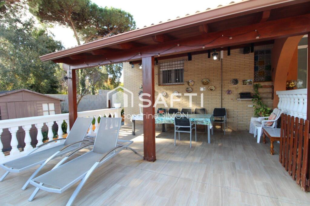 Imagen 3 de Encantadora casa con piscina en La Goba cerca del pueblo de Vidreres.