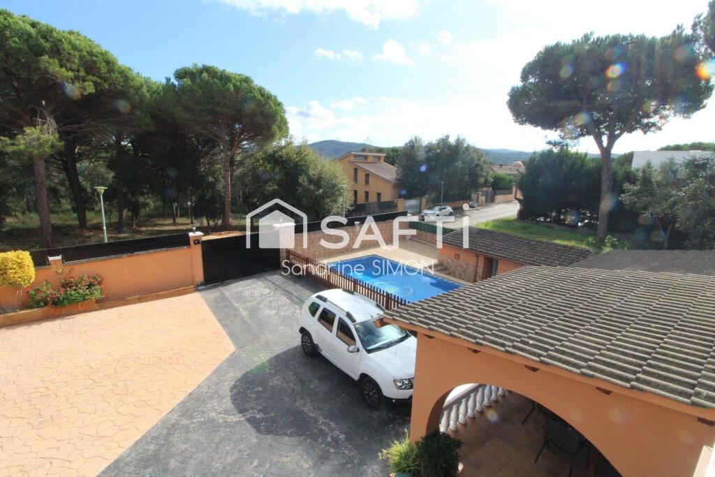 Imagen 4 de Encantadora casa con piscina en La Goba cerca del pueblo de Vidreres.