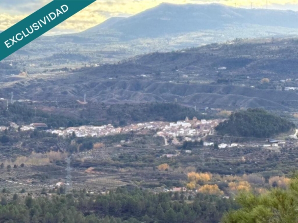 Imagen 1 de ENCUENTRA TU REFUGIO EN UNA CASA ENTRE MONTAÑAS Y TRANQUILIDAD
