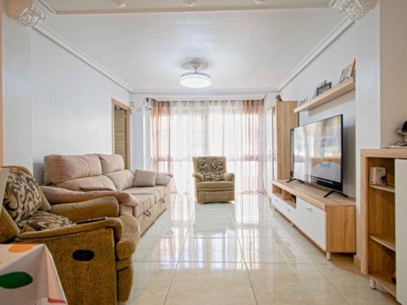 Imagen 2 de Estupendo piso en Rochelambert con patio!!!