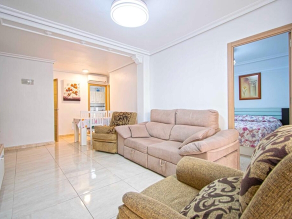 Imagen 3 de Estupendo piso en Rochelambert con patio!!!