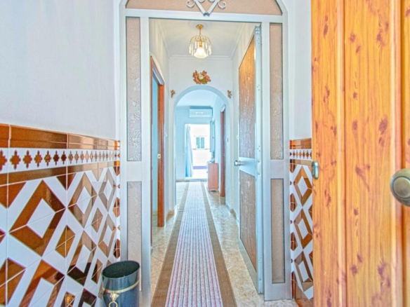 Imagen 2 de ¡ENCANTADORA CASA UNIFAMILIAR CON PATIO Y A 5 MINUTOS DEL METRO!