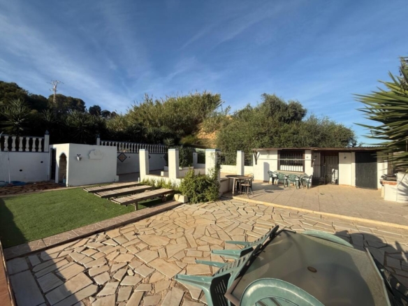 Imagen 3 de Casa rústica con piscina y 3.221 m² de terreno en Campoverde