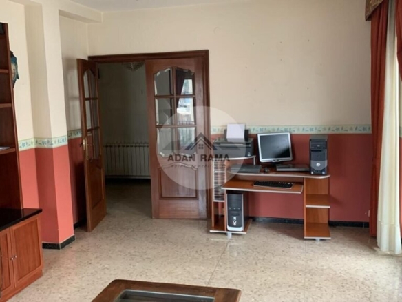 Imagen 2 de Venta de piso en Pontevedra