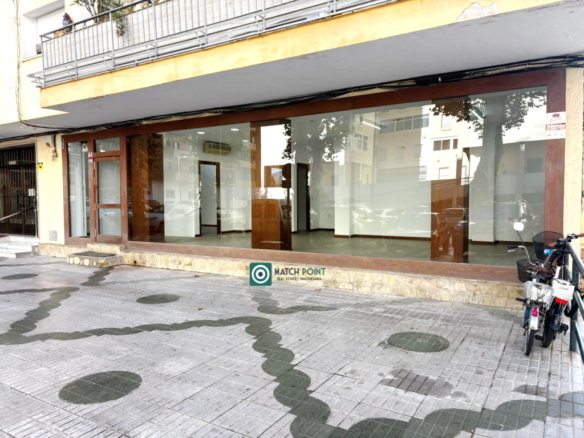 Imagen 1 de Local comercial en Venta en Almuñecar Granada