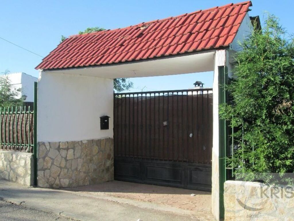 Imagen 3 de CHALET INDEPENDIENTE EN VENTA EN YUNCLER