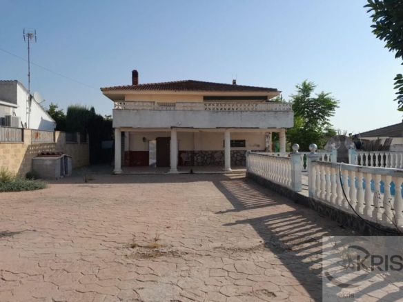 Imagen 4 de CHALET INDEPENDIENTE EN VENTA EN YUNCLER