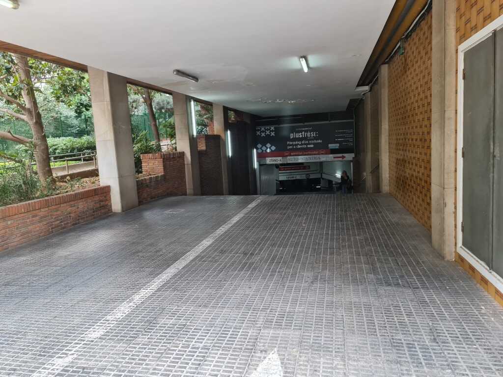 Imagen 4 de Parking moto en Venta en Barcelona Barcelona SANT GERVASI