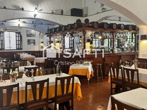 Imagen 4 de Pineda: Restaurante 50 Años + Parcela Edificable