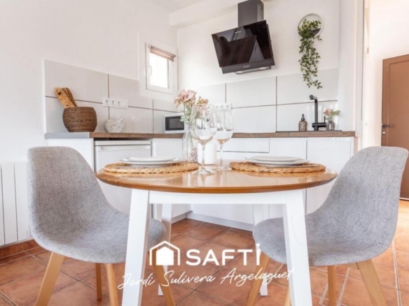 Imagen 2 de ESTUDIO A PASOS DEL MAR: COMODIDAD