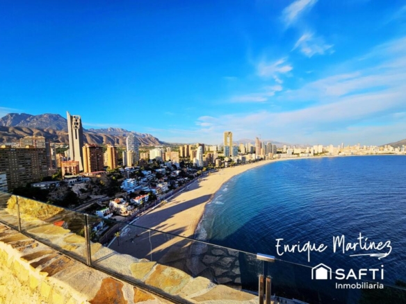 Imagen 1 de Tu refugio con vistas en Benidorm PRECIO NEGOCIABLE