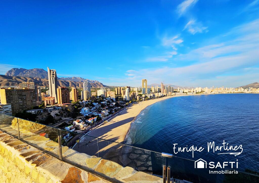 Imagen 1 de Tu refugio con vistas en Benidorm PRECIO NEGOCIABLE