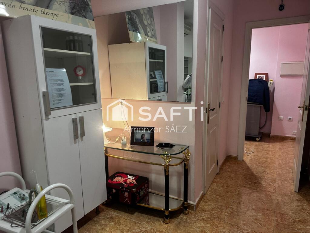 Imagen 4 de Local comercial a pie de calle en zona privilegiada