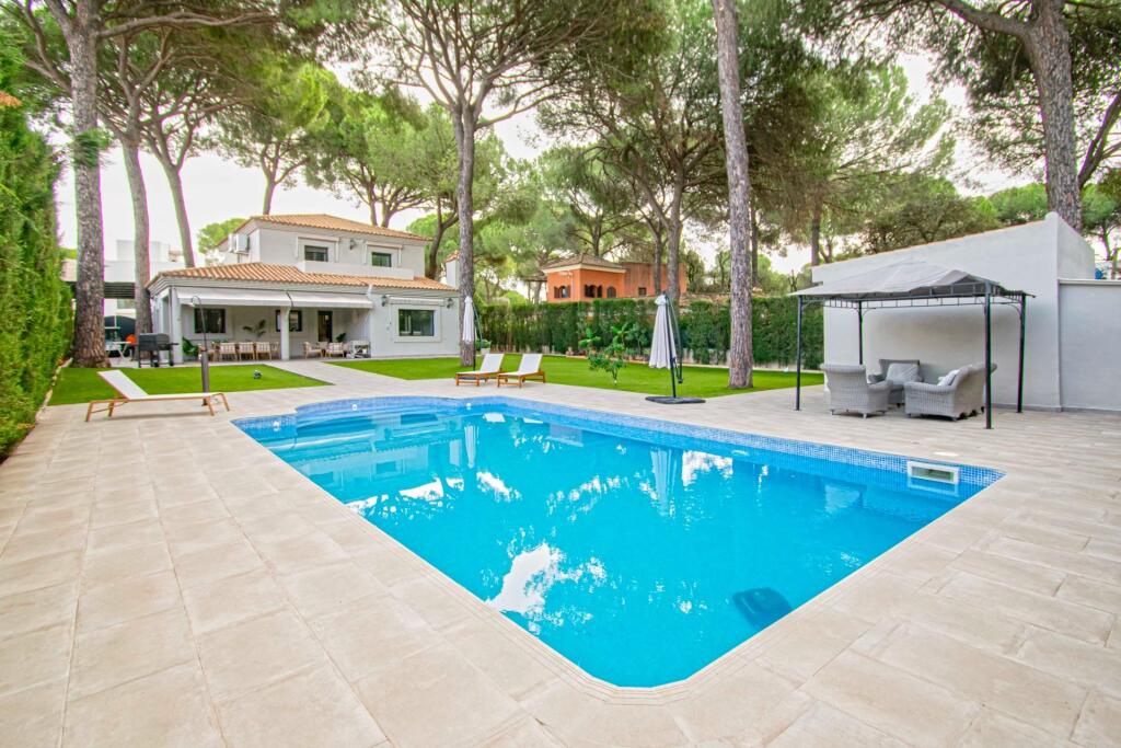 Imagen 1 de Espectacular chalet independiente en La Juliana!!!!