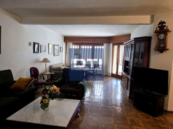 Imagen 1 de Impresionante piso de 255 m² con gran terraza y vistas al Parque Abelardo Sánchez