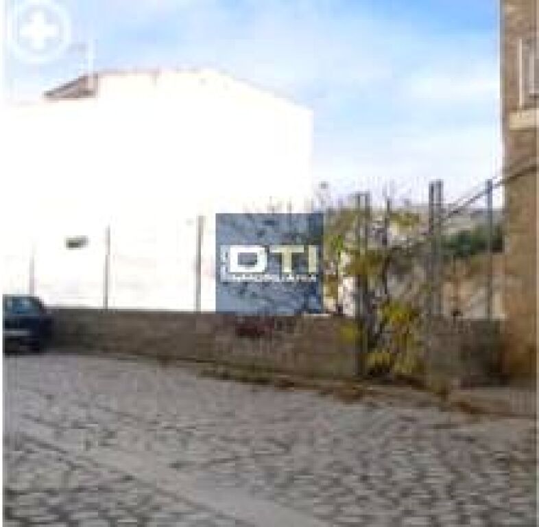 Imagen 1 de Solar en venta en Alcalá del Júcar con ubicación excepcional. Albacete