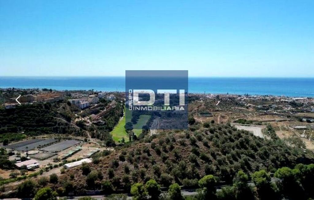 Imagen 1 de Terreno en venta en Rincón de la Victoria de 4745 m2. Malaga