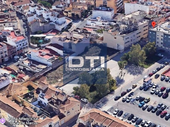 Imagen 1 de Terreno urbano para construir en venta para invertir en plaza del arahal