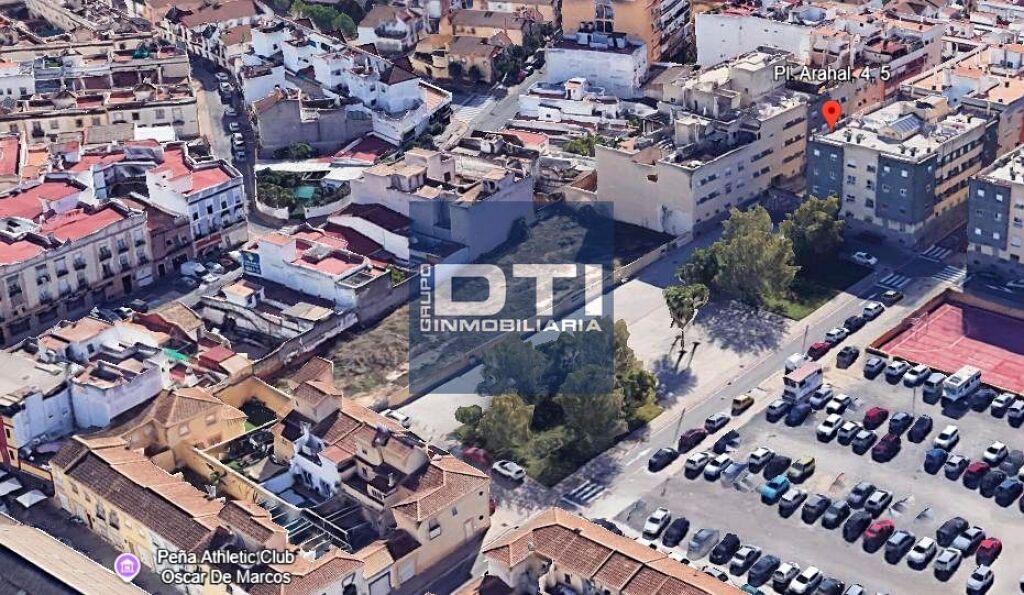Imagen 1 de Terreno urbano para construir en venta para invertir en plaza del arahal