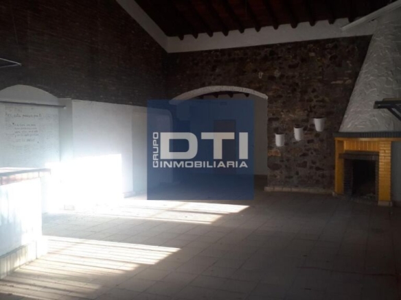 Imagen 1 de RFA.3105 Edificio en venta en avda. los lagos del serrano