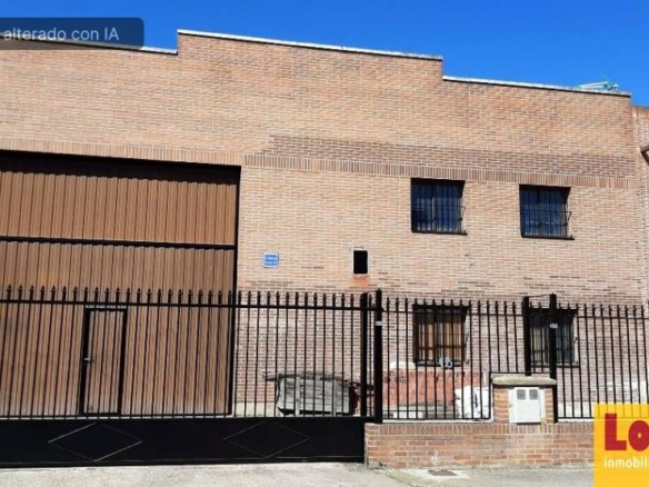 Imagen 1 de Nave industrial adosada 503 m² en venta
