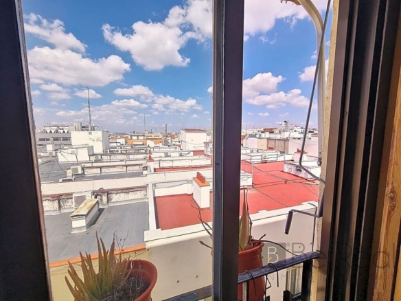 Imagen 2 de EN ALQUILER EXTRAORDINARIO PISO EXTERIOR EN EL DISTRITO DE SALAMANCA (MADRID).