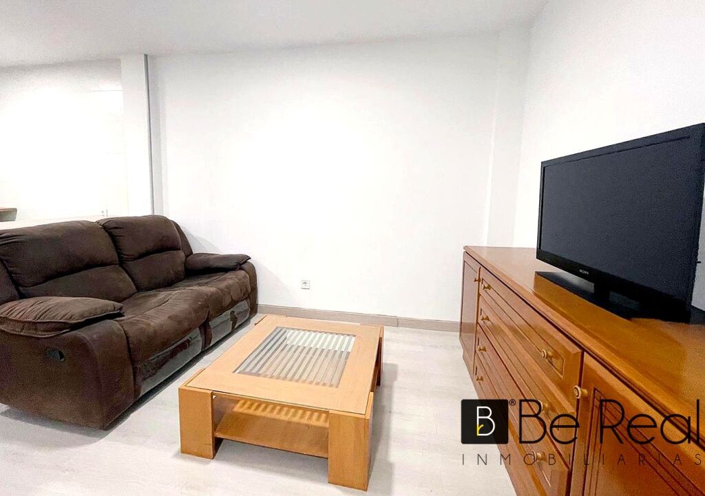 CON GASTOS INCLUIDOS EN VILLANUEVA DE LA CAÑADA