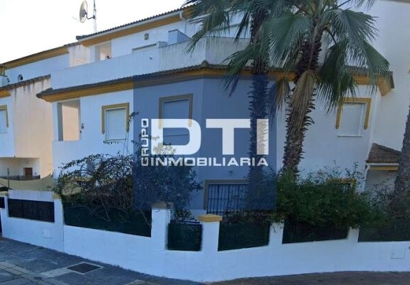 Imagen 1 de RFA.3044 PLAZA DE GARAJE EN VENTAEN LA PLAYA DE  NUEVO PORTIL