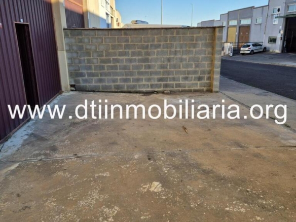 Imagen 3 de SE VENDE NAVE INDUSTRIAL