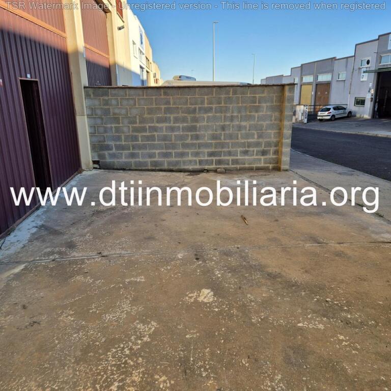 Imagen 3 de SE VENDE NAVE INDUSTRIAL