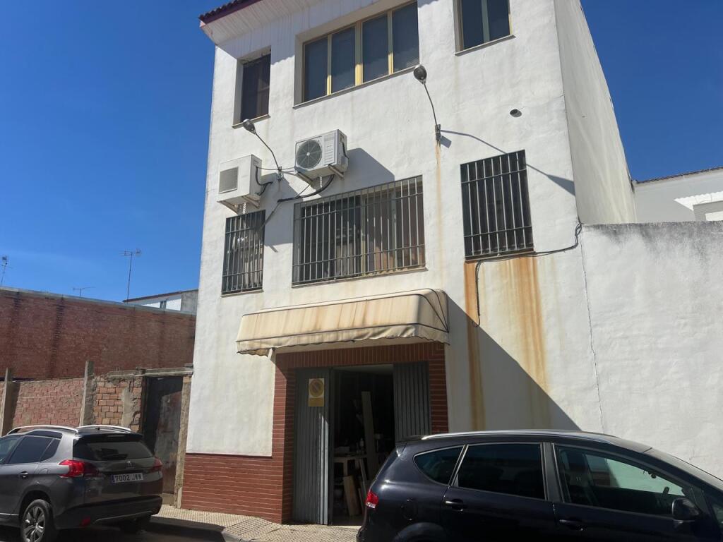 Imagen 2 de SE VENDE MAGINIFICO LOCAL