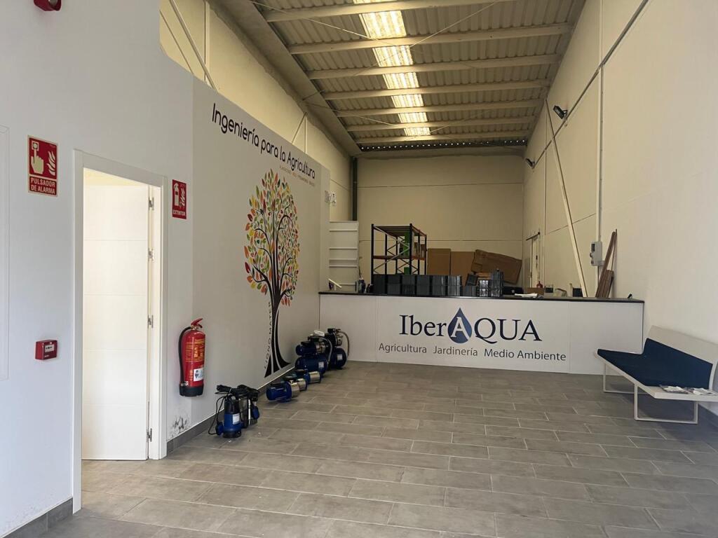 Imagen 2 de MAGNIFICA NAVE INDUSTRIAL