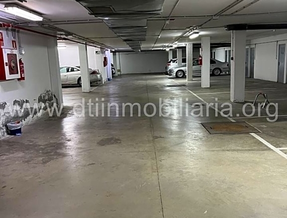 Imagen 4 de SE VENDE PLAZAS DE PARKING Y TRASTEROS